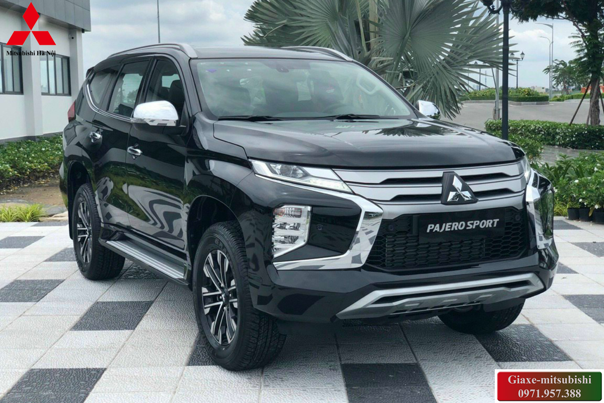 Mitsubishi Pajero Sport 2024 màu nâu