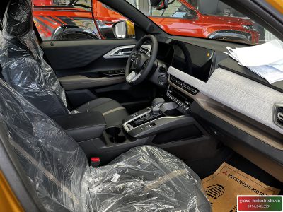 MITSUBISHI XFORCE PREMIUM 2025