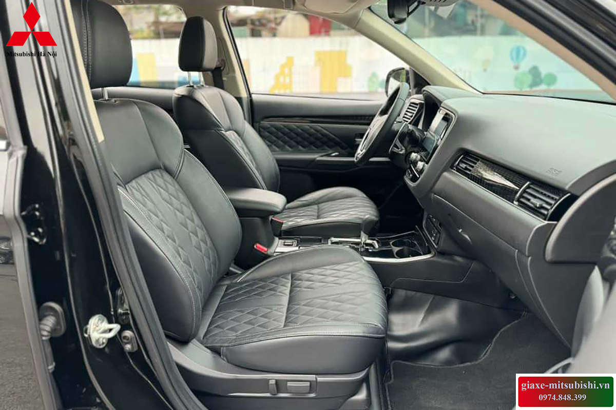 Nội thất Xe Mitsubishi Outlander 2024 Premium