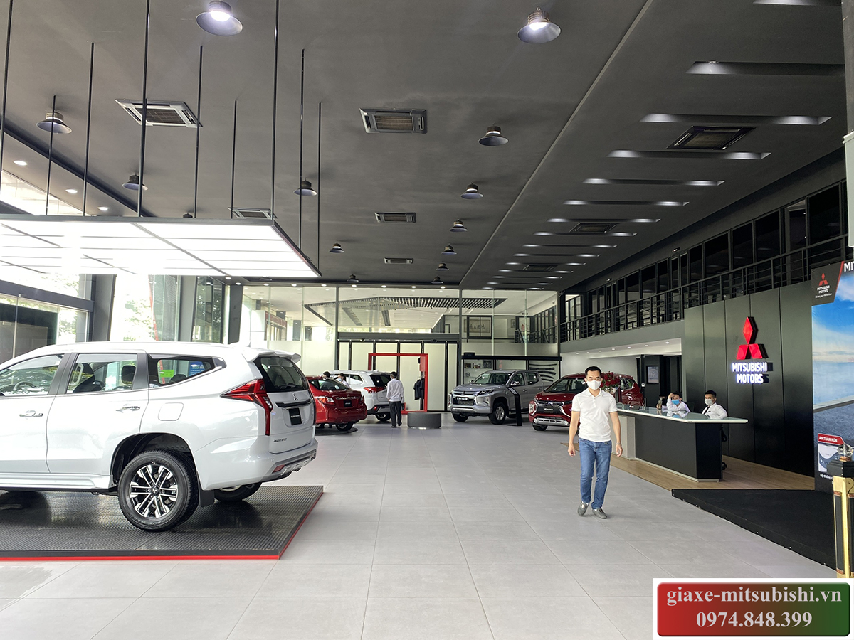 Showroom Mitsubishi An Dân Long Biên