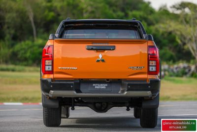 MITSUBISHI TRITON 2025