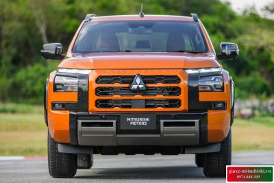 MITSUBISHI TRITON 2025