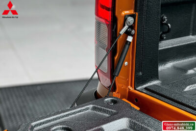 MITSUBISHI TRITON 4WD AT ATHLETE