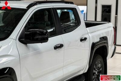 MITSUBISHI TRITON 2WD AT PREMIUM
