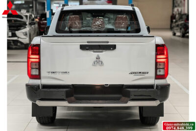 MITSUBISHI TRITON 2WD AT PREMIUM