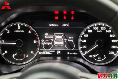 MITSUBISHI TRITON 2WD AT PREMIUM