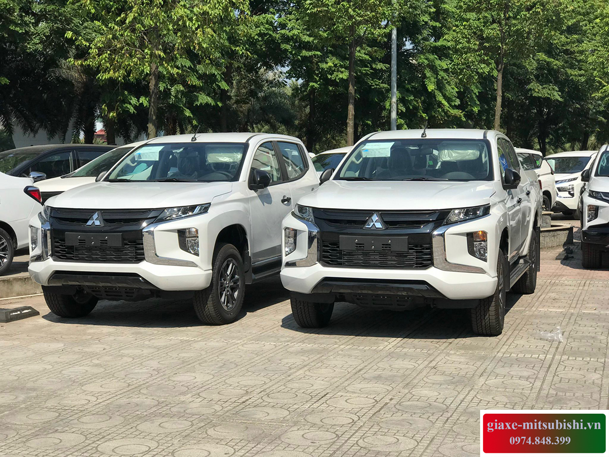 Xe bán tải Mitsubishi Triton 4x4 MT số sàn