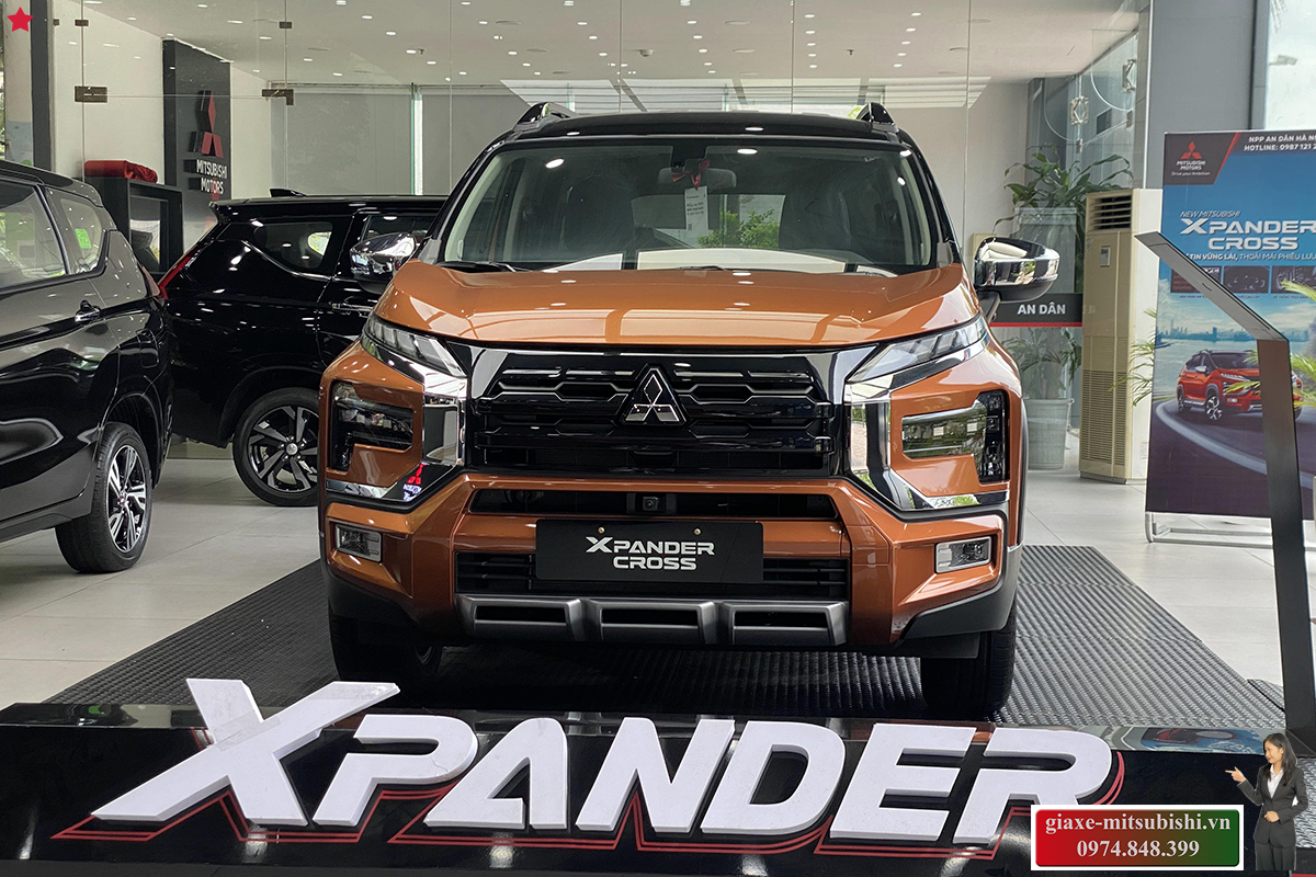 Cụm đèn chiếu sáng xe Mitsubishi Xpander Cross 2024