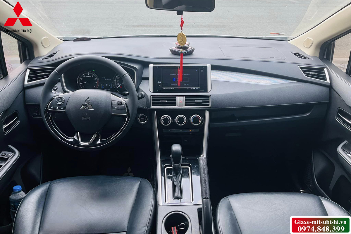 Nội thất xe Xpander cũ đời 2020