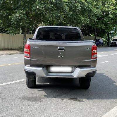 Xe Mitsubishi Triton 4×2 Premium 2019