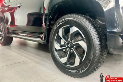 MITSUBISHI PAJERO SPORT MÁY XĂNG