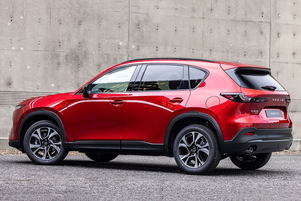 So sánh xe Mitsubishi Destinator với Mazda Cx-5