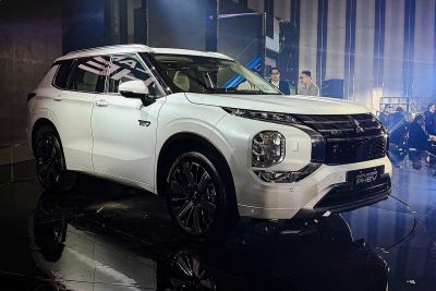 Mitsubishi Outlander HEV 2027: Giá Bán, Thông Số, Ngày Ra Mắt