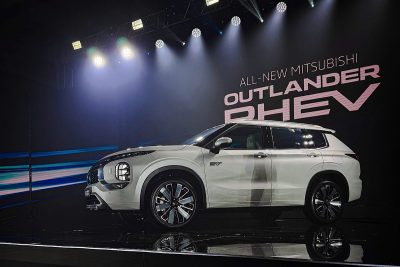 Mitsubishi Outlander Hybrid Trở Lại: Làn Gió Mới Cho Phân Khúc C-SUV